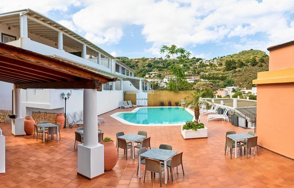 Hotel Villa Cute - Hvc Lipari  Exterior photo