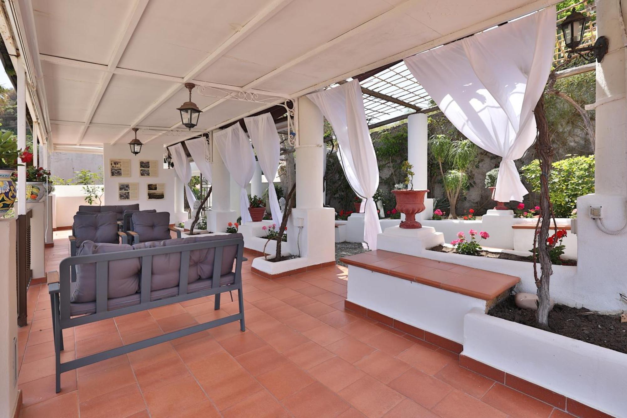 Hotel Villa Cute - Hvc Lipari  Exterior photo