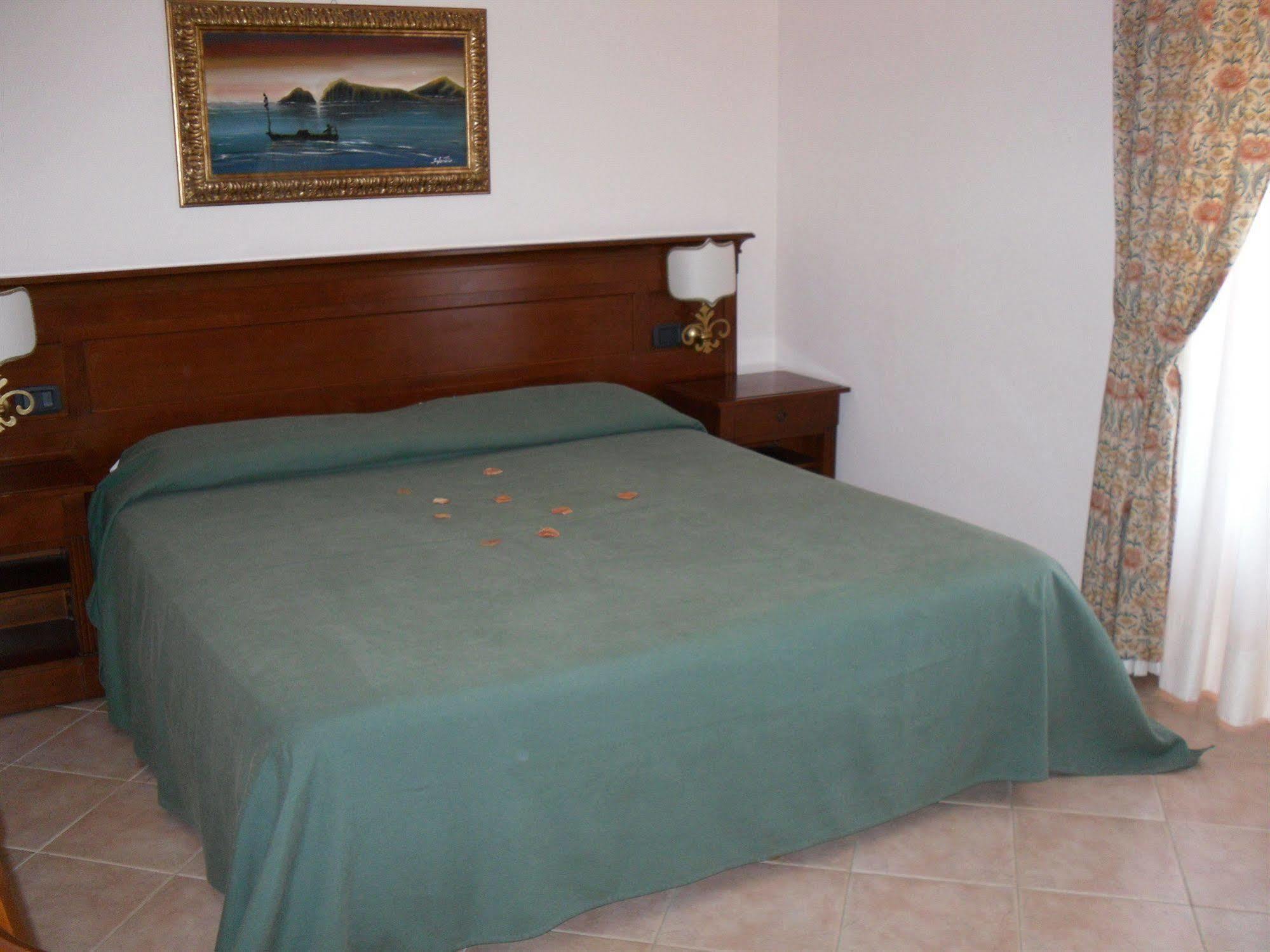 Hotel Villa Cute - Hvc Lipari  Exterior photo
